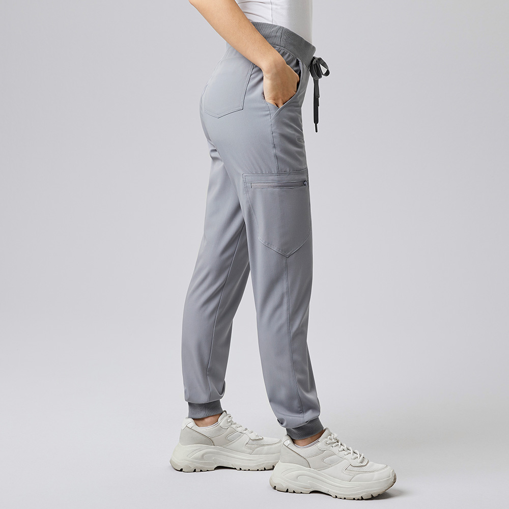1 Beintasche (rechts) mit ZipperElastische Bein-Bündchen.