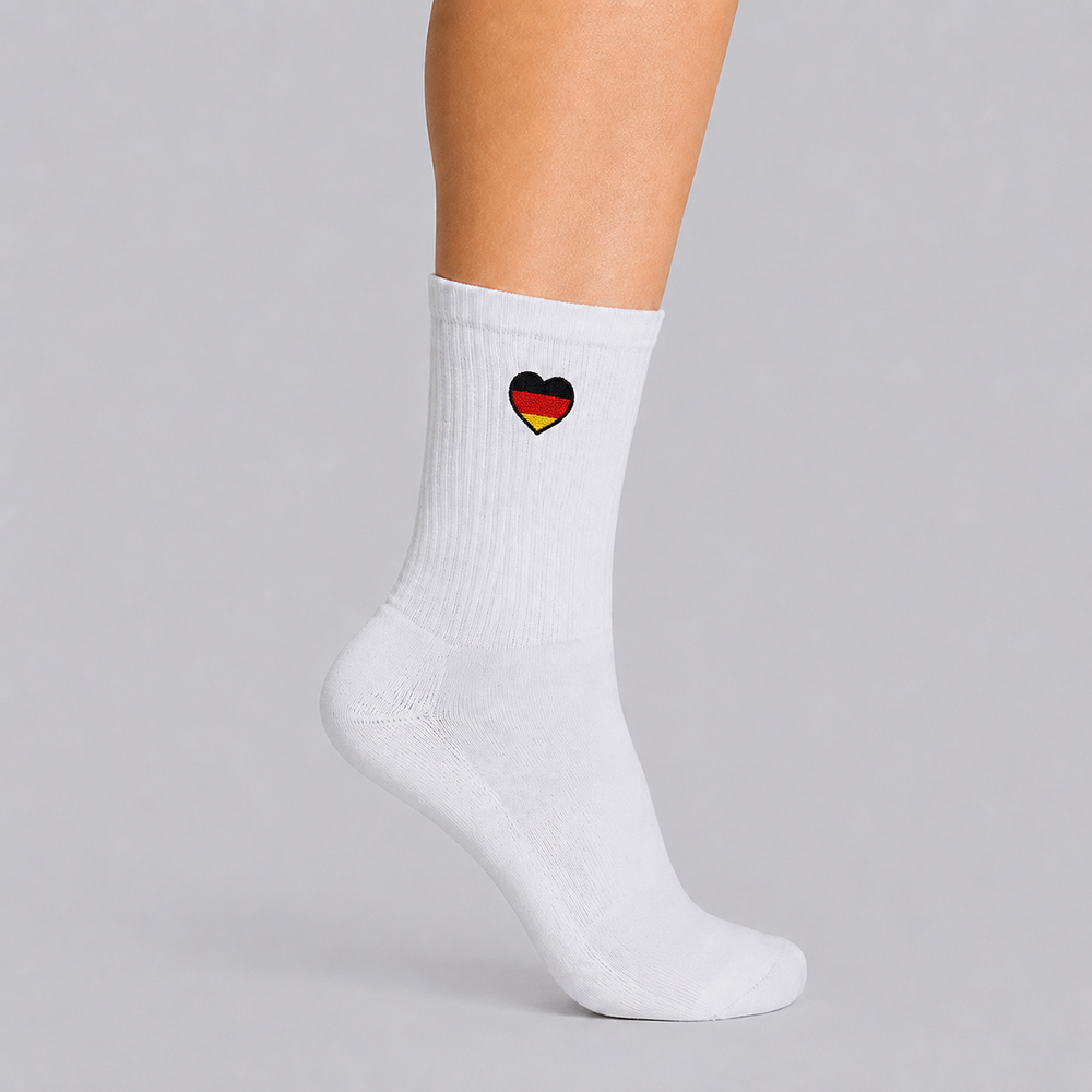 Socken für die ganze Familie mit Stick von einem Deutschland Herz